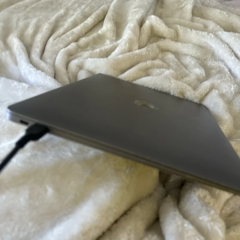 Apple MacBook Air 13”